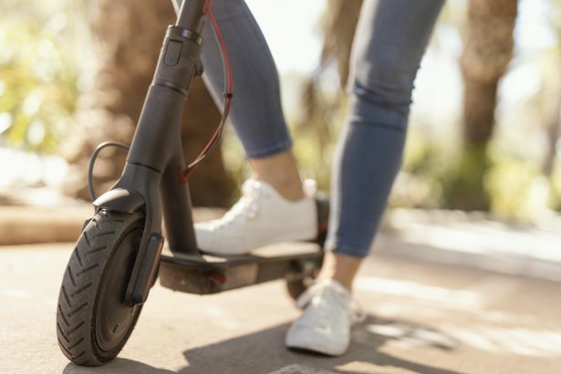 Trottinette électrique : l'assurance obligatoire que beaucoup d'utilisateurs négligent encore